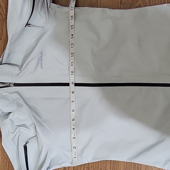 PATAGONIA GORETEX Women's Light Flyer Rain Hiking Full Zip - Picture 10 of 12
